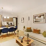 Pick A Flat - Champs Elysées Serviced Apartments